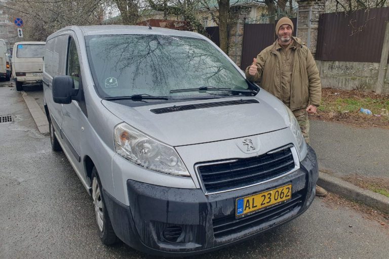 Peugeot Expert 2.0 Hdi (Varevogn) overdrages til 120 Brigades opklaringsenhed. / Foto: FFU